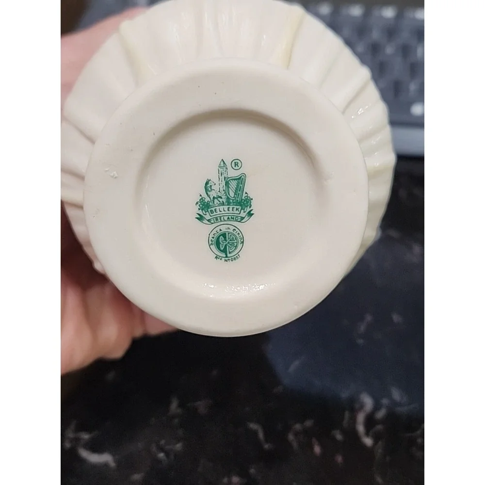 Vintage Belleek Porcelain Calla Lily and Leaves Nile Bud Vase 6th Mark 1965-1980